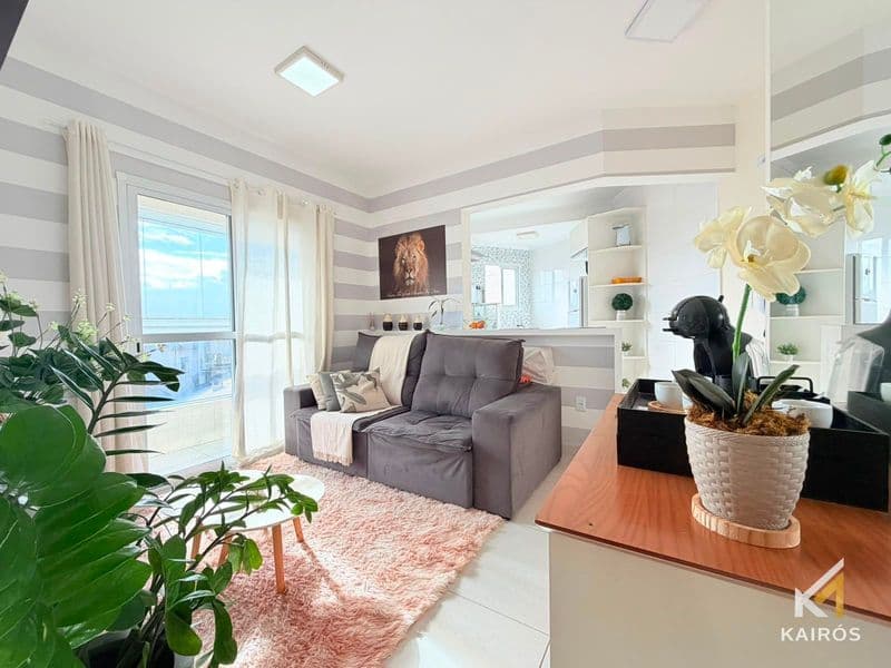 Apartamento de 1 Dormitório Porteira Fechada a 600 m da Praia | Tupi